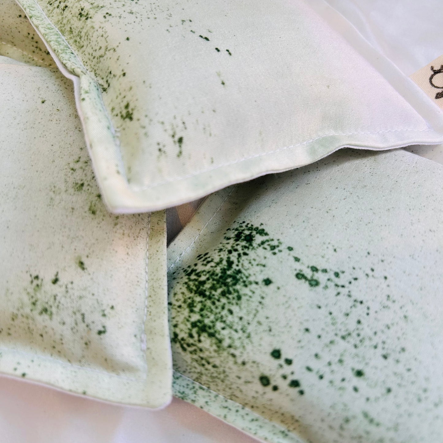 Chlorophyllin Green Silk Lavender Bag / Drawer Sachet