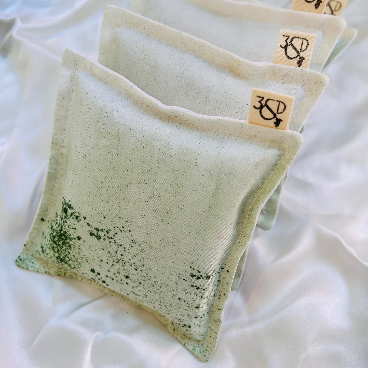 Chlorophyllin Green Silk Lavender Bag / Drawer Sachet